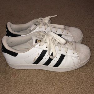 ADIDAS SUPERSTARS